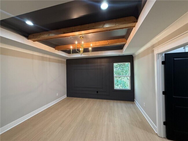 Building Photo - 320 Pine Valley Dr