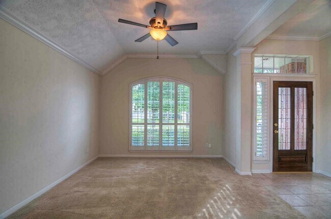 Building Photo - 1110 Cheddar Ridge Dr