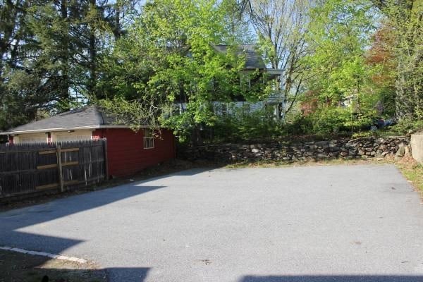 Parking area behind house - 907 Smith St