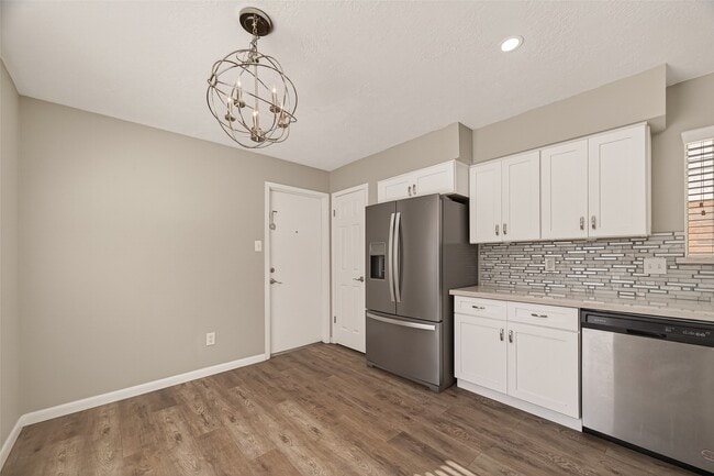 Building Photo - 17043 Coachmaker Dr