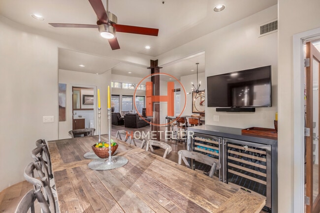 Building Photo - 6711 E Camelback-23