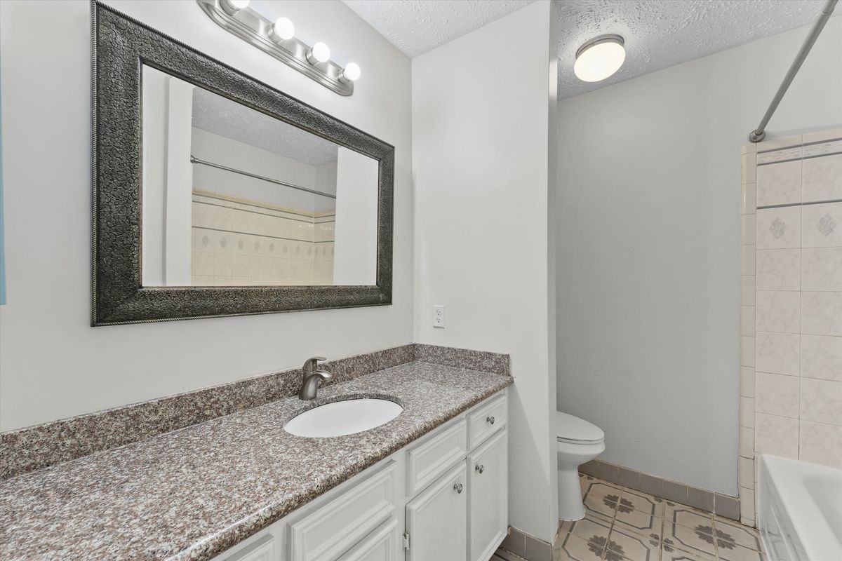 Building Photo - 7314 Ridgeberry Dr