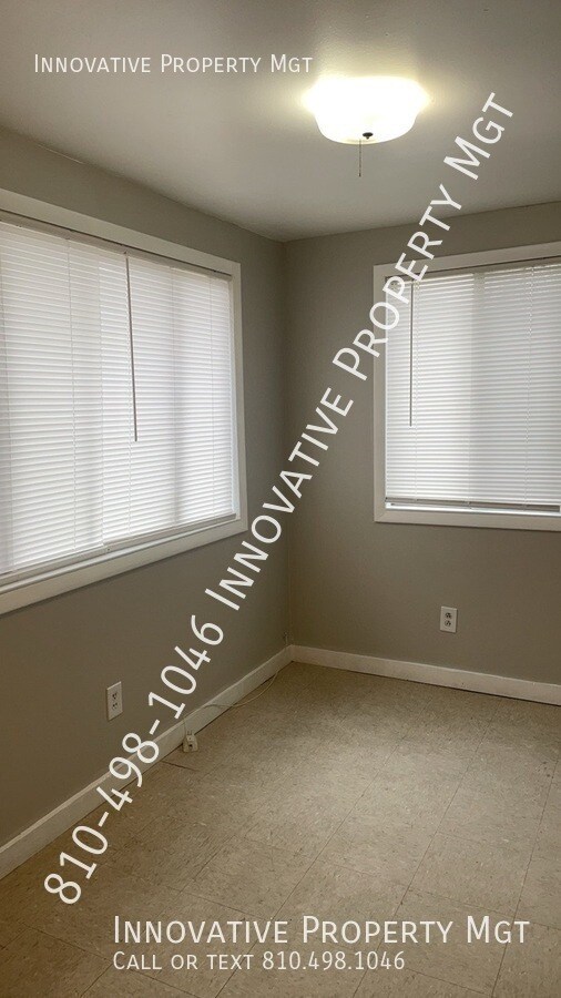 Building Photo - 1012 Farnum Ave