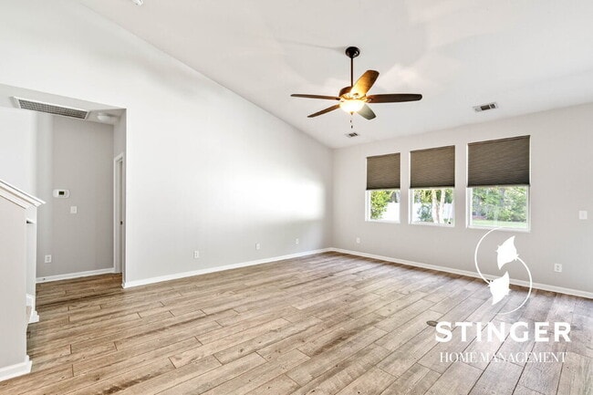 Building Photo - 46 Cedar Creek Cir