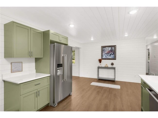 Building Photo - 15240 Kangaroo St NW