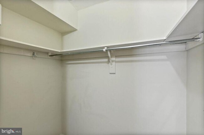 Building Photo - 114 Roberts Ln