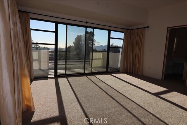 Building Photo - 703 Luton Dr