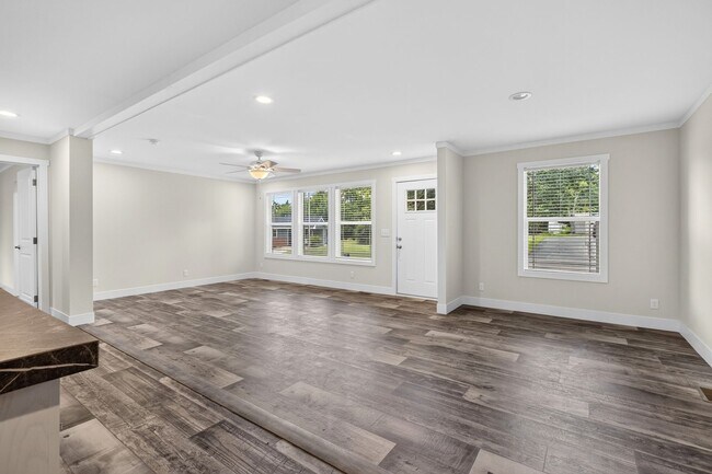 Building Photo - 6683 Gary Ln
