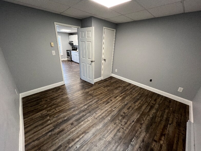 Building Photo - 31 Griswold St