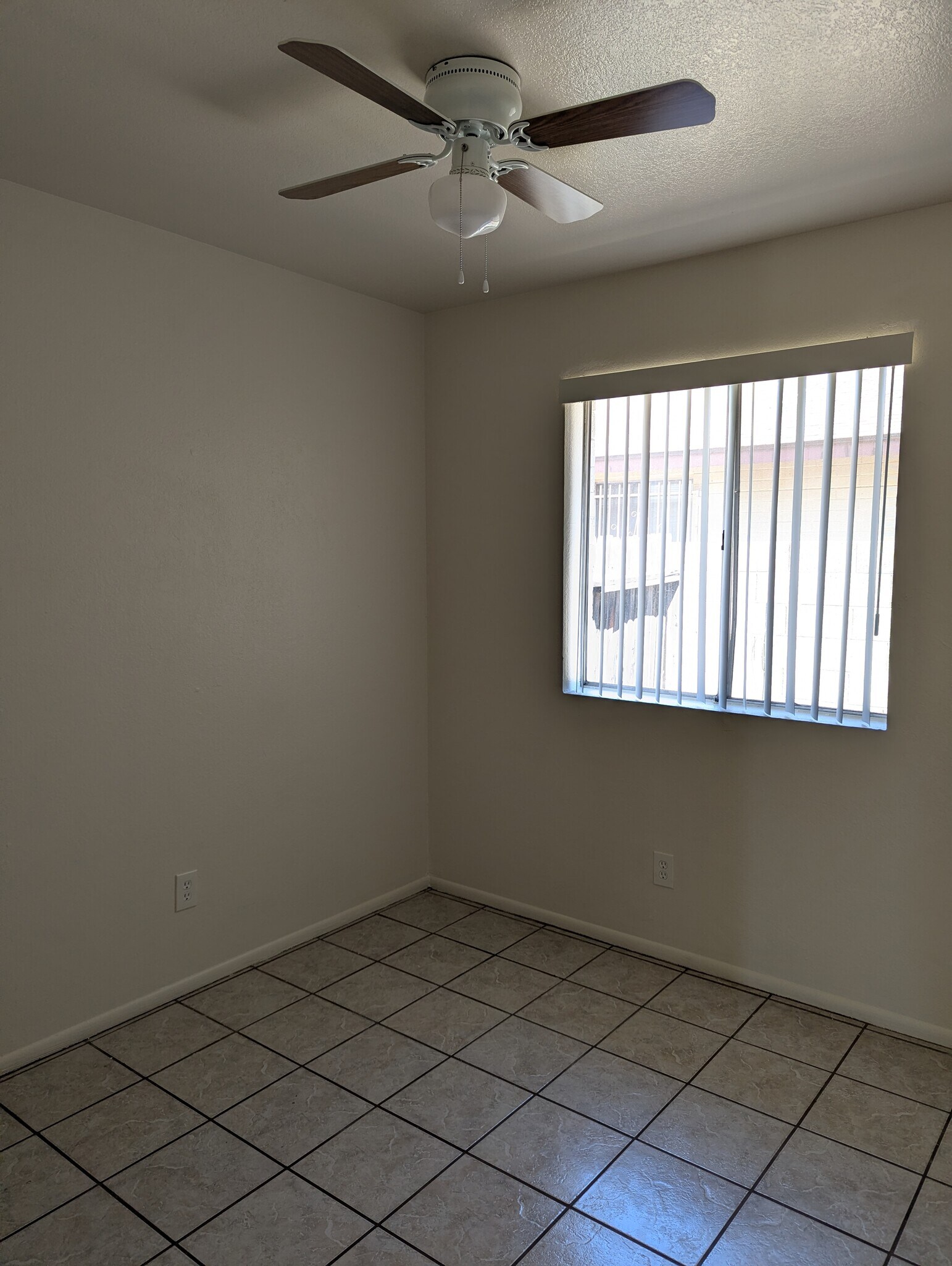 Building Photo - 343 N 93rd St
