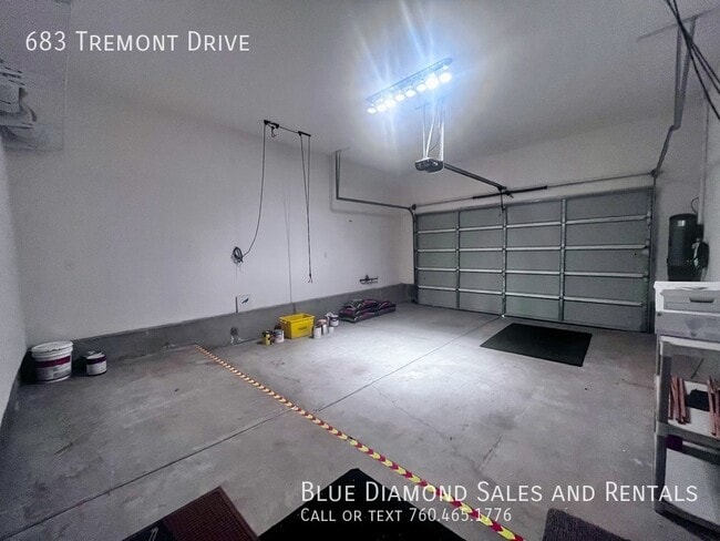 Building Photo - 683 S Tremont St