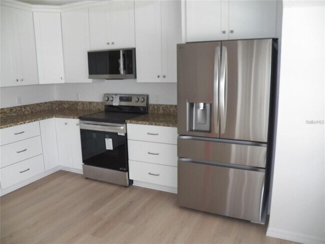 Building Photo - 23167 Turnbull Ave