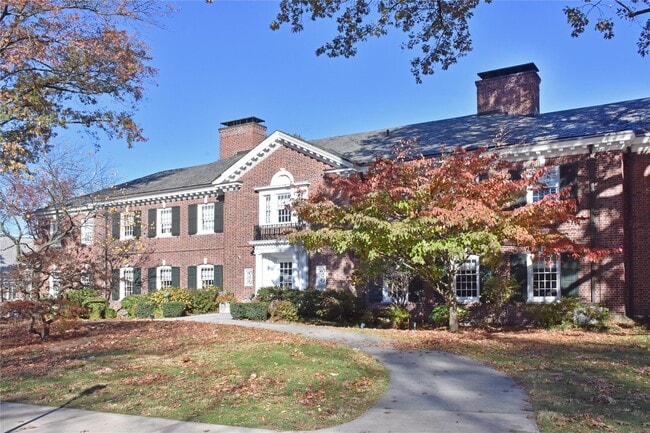 Building Photo - 91 Parkway Rd