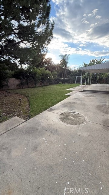 Building Photo - 1336 E Dalton Ave