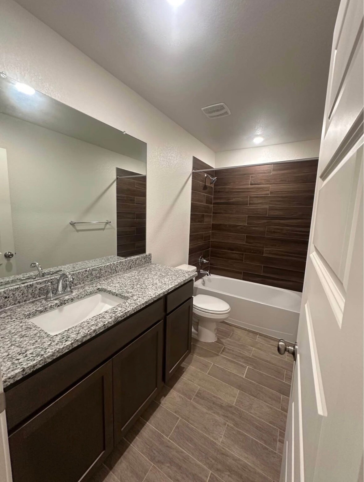 Building Photo - 901 Switchgrass Dr
