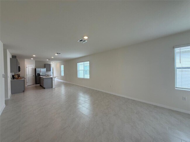 Building Photo - 1305 June Lk Lp