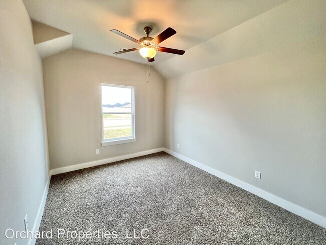 Building Photo - 3 br, 2 bath House - 804 Hickory Meadows Ave.