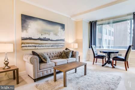 Building Photo - 1021 Arlington Blvd