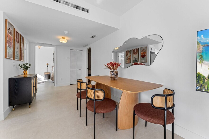 Building Photo - 1210 SW 3rd St