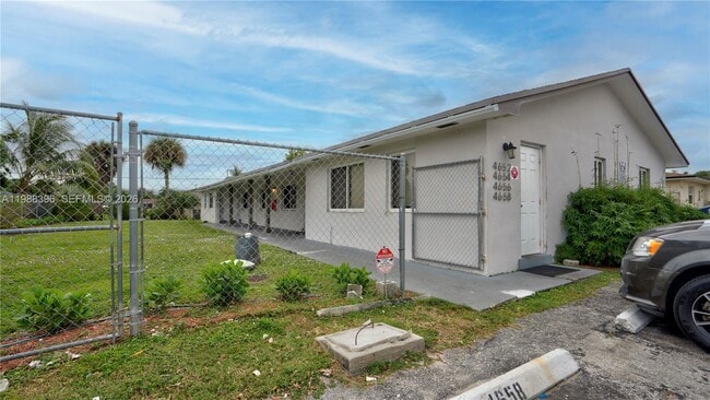 Building Photo - 4658 Myla Ln