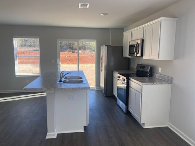 Building Photo - Townhome in Lincoln