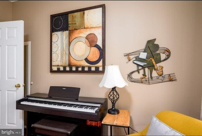 Building Photo - 14317 Climbing Rose Way