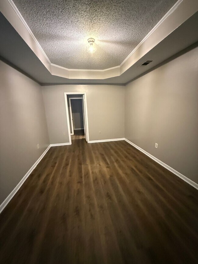Building Photo - 8155 Starwood Ct