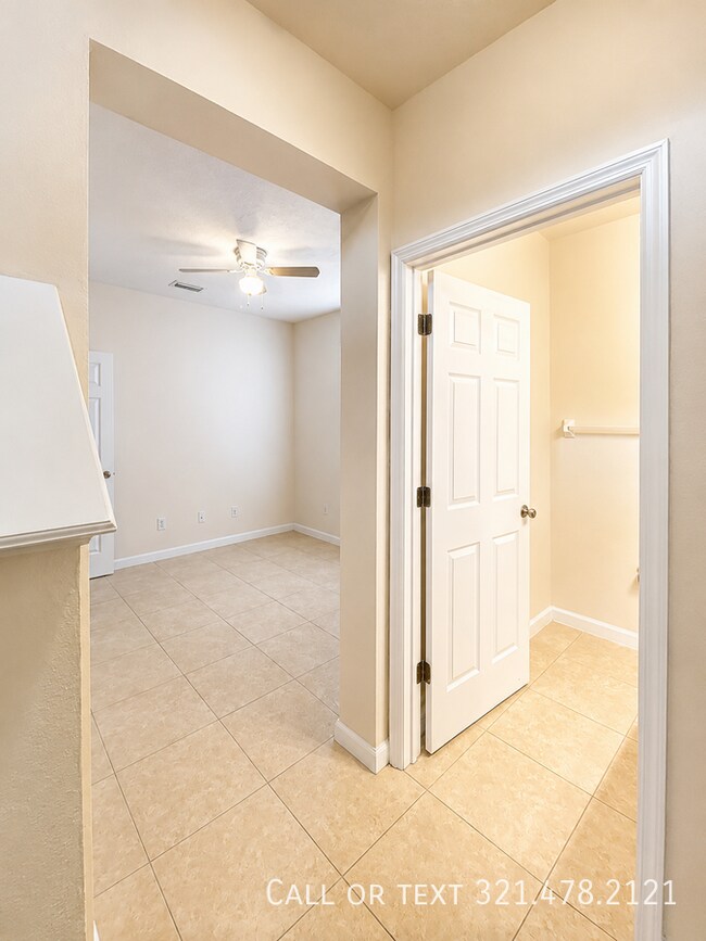 Building Photo - 1142 Bolle Cir