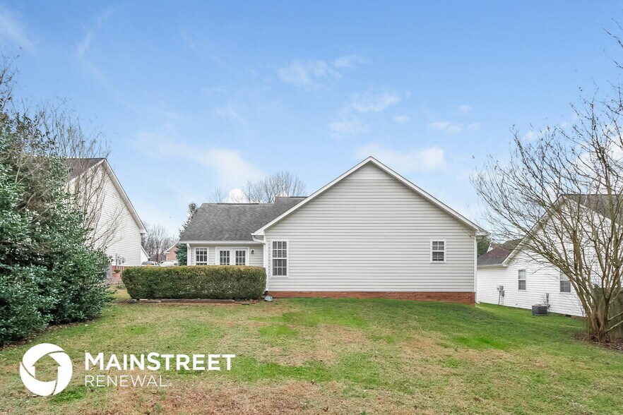 Building Photo - 3020 Kaymoore Dr