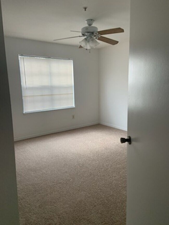 Building Photo - 7300 Westpointe Blvd