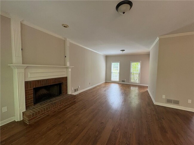 Building Photo - 10575 Aviary Dr
