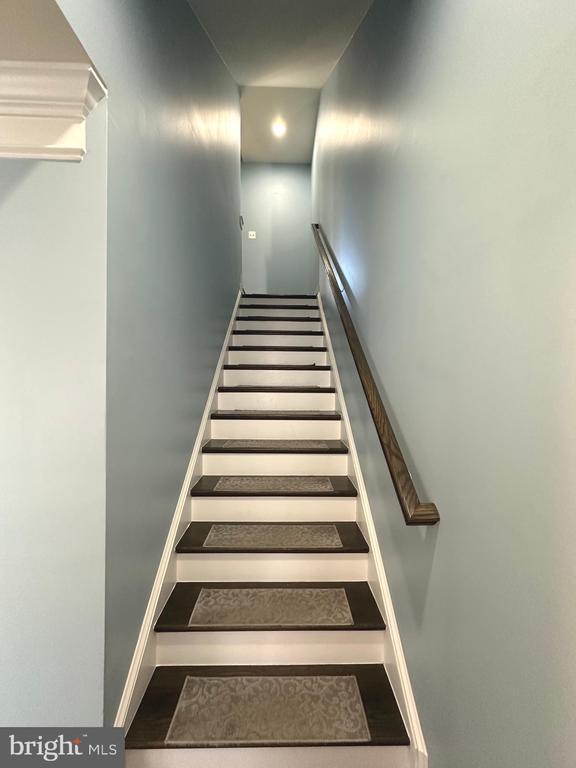 Building Photo - 3697 Ambrose Hills Rd