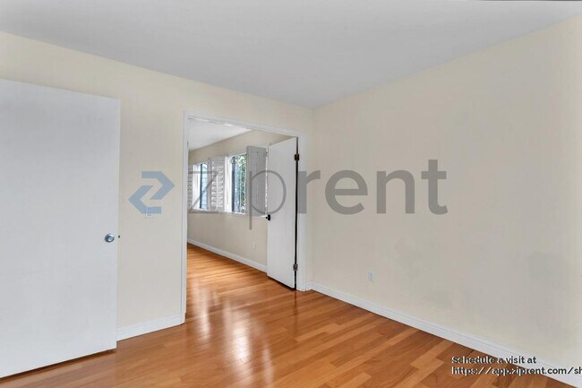 Building Photo - 749 Barnegat Ln