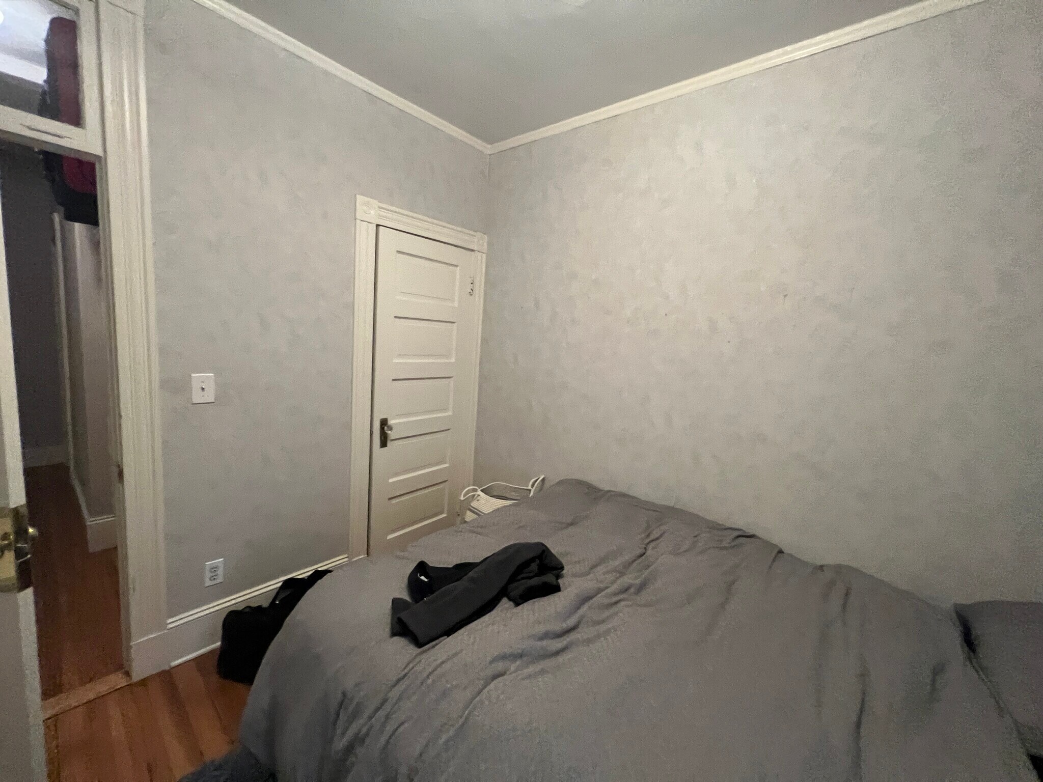 Building Photo - 73 Longwood Ave