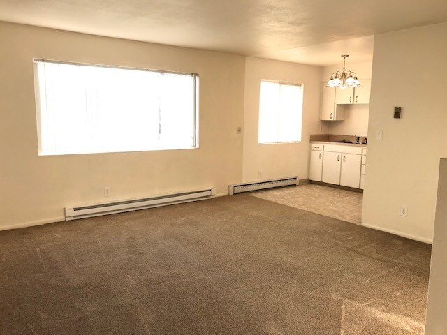 Primary Photo - 341 SE 81st Ave