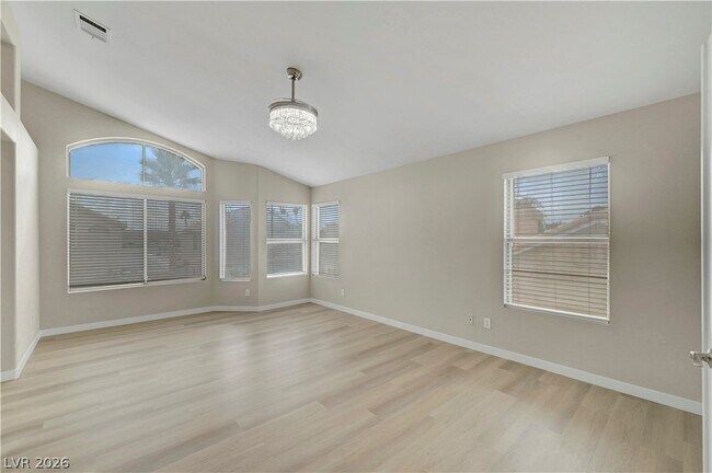 Building Photo - 2701 Copper Cove Dr