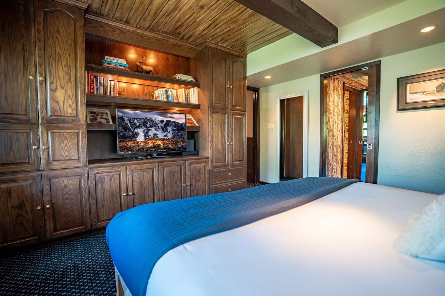 Building Photo - 70 Gallun Ln