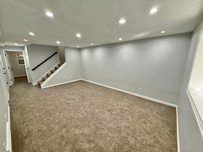 Building Photo - 8335 S 1050 E