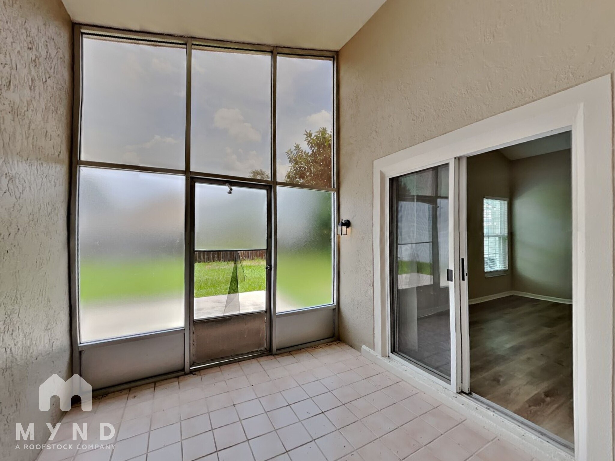 Building Photo - 10547 Cherry Oak Cir