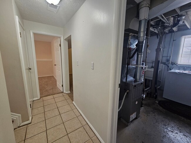 Building Photo - 5458 Celeste View Dr