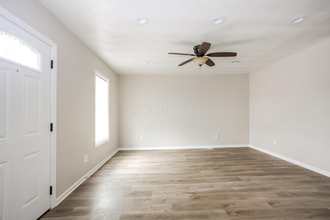 Building Photo - 241 Southard Dr