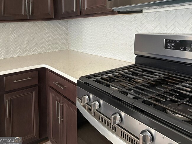 Building Photo - 312 Chinquapin Dr