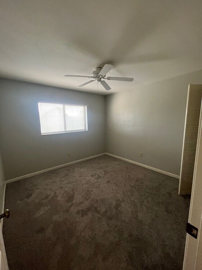 Building Photo - Tradewinds I Unit 2405