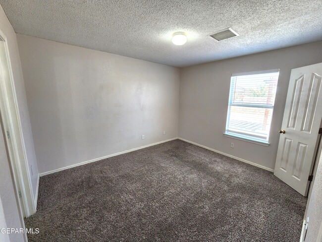 Building Photo - 14228 Lasso Rock Dr