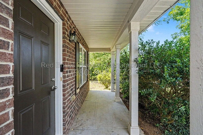Building Photo - 11325 Deer Chase Ln