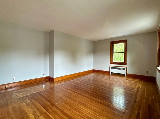 Building Photo - 6 Piave St
