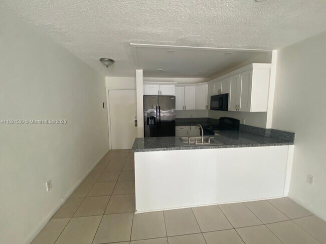 Building Photo - 13920 Lake Placid Ct