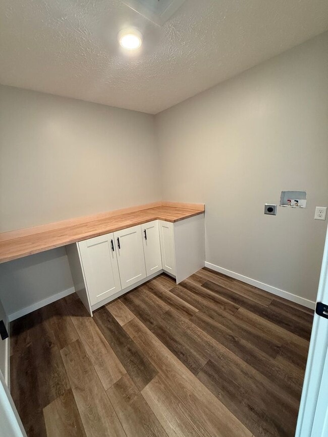 Building Photo - 4209 Wilder Ave