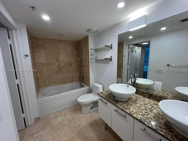 Building Photo - 41 SE 5th St