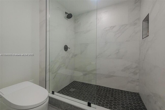 Building Photo - 3900 Galt Ocean Dr